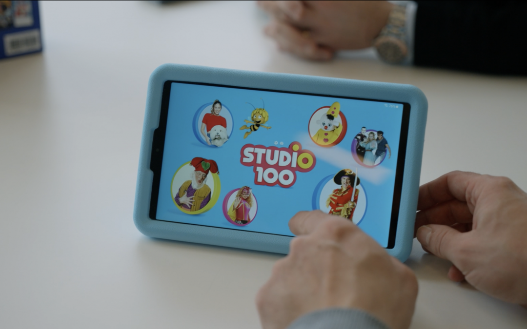 Samsung, Studio 100 and mobco join forces to safely introduce children to the digital world